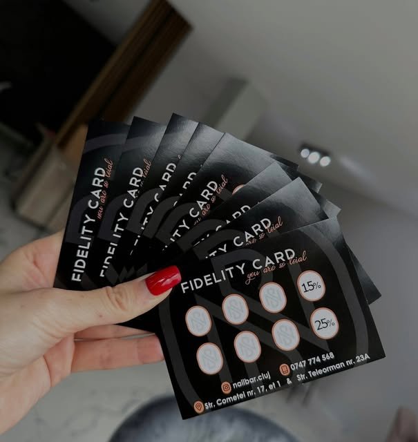 Fidelity card Nail Bar & More, cu reduceri pentru clientele fidele